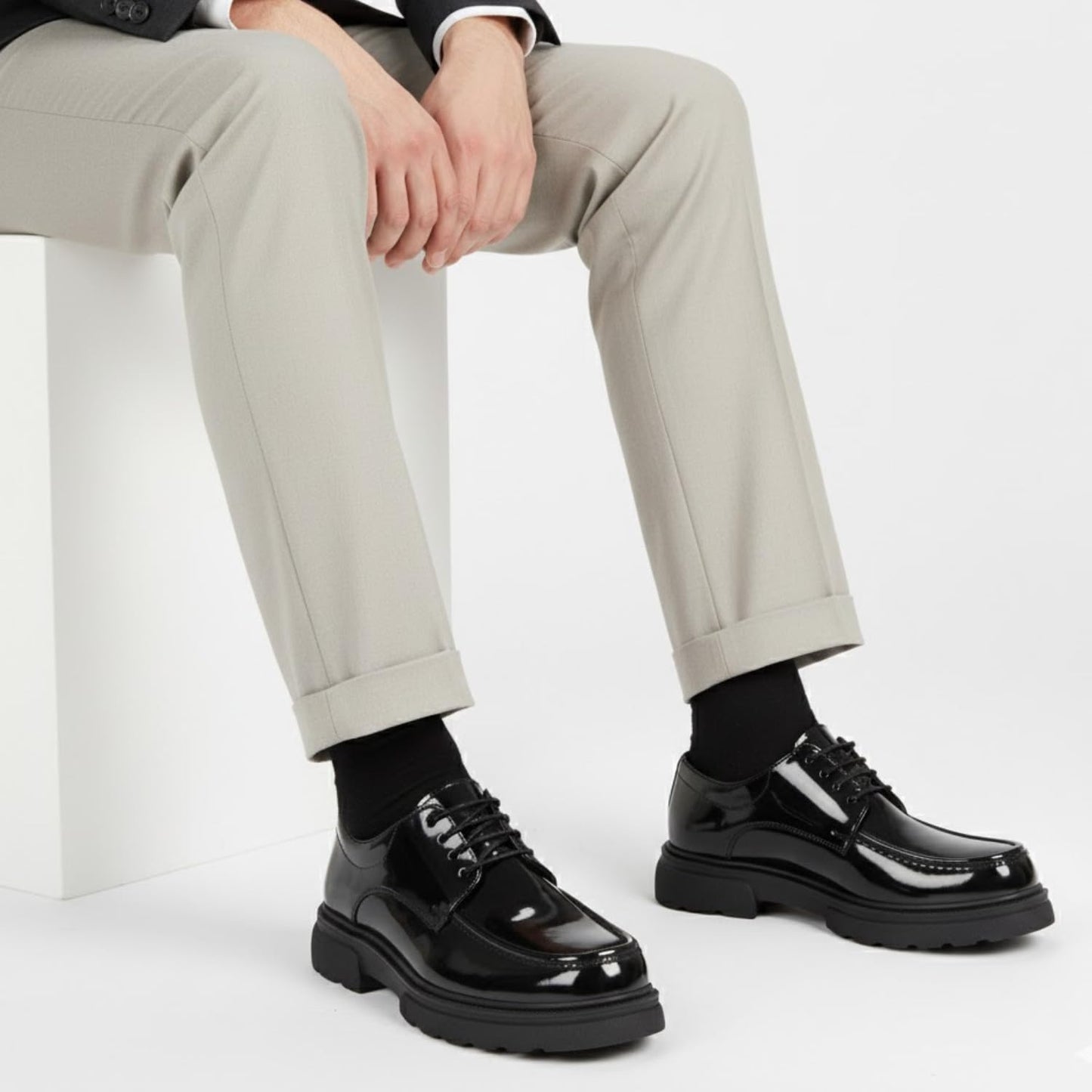 Men's patent leather lace-up boots with a non-slip rubber sole - glossy black