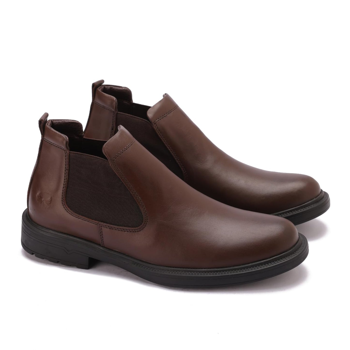 Men's genuine leather half-boot, distinctive and stylish, with a slip-resistant rubber sole.