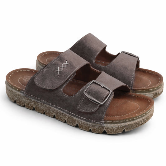 Comfortable men's slippers with a modern design – lightweight orthopedic sole with adjustable straps – suitable for everyday use indoors and outdoors