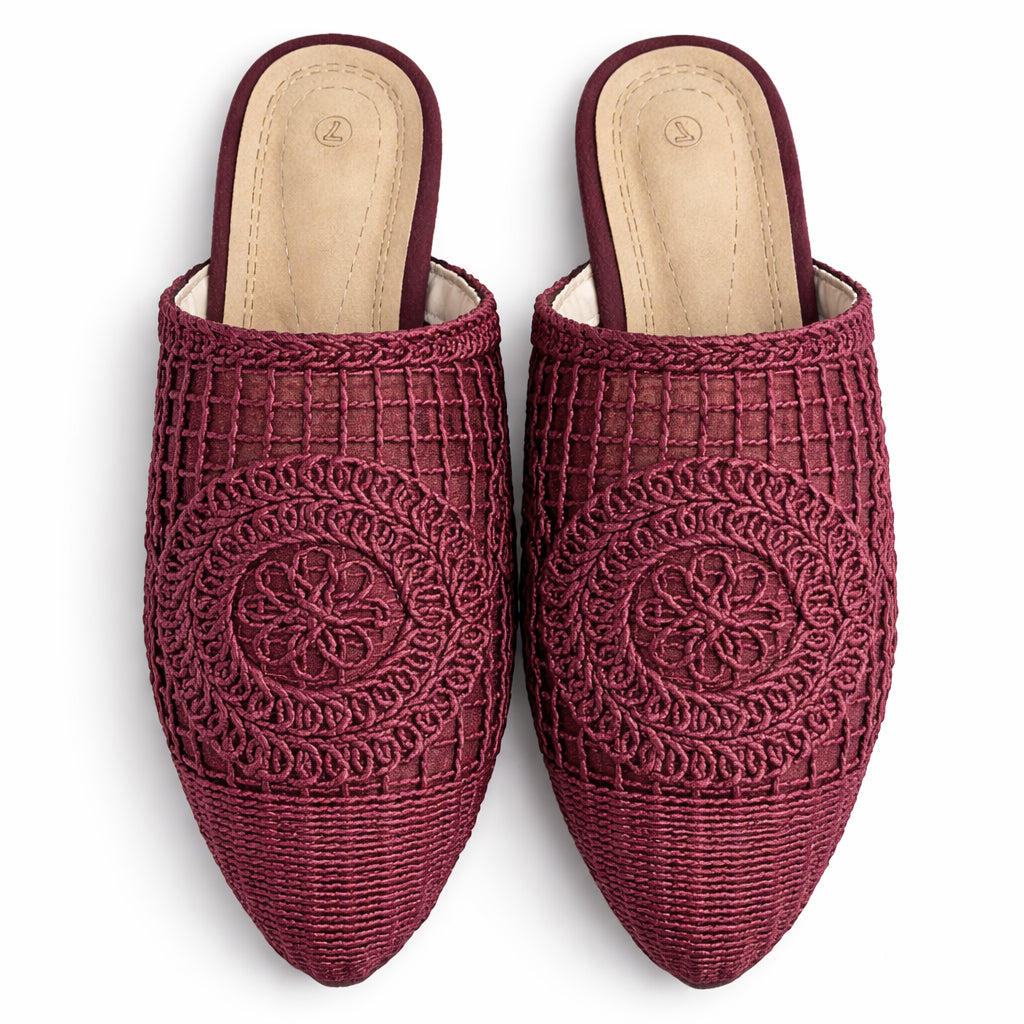 Women's slip-on shoes with a stylish lace design – comfortable and lightweight for everyday wear and special occasions – trendy pointed toe