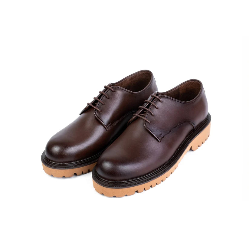 Men's genuine leather shoes with a lightweight and comfortable EVA sole - available in various colors and sizes