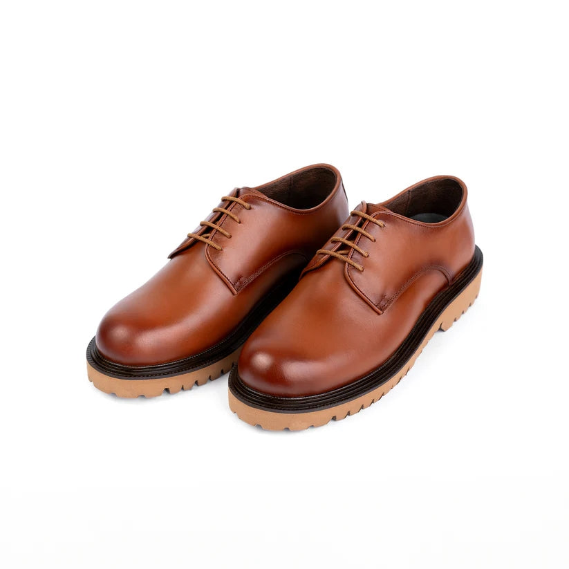 Men's genuine leather shoes with a lightweight and comfortable EVA sole - available in various colors and sizes