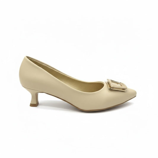 Women's low-heeled shoes with a classic chic design - comfortable, slip-resistant sole