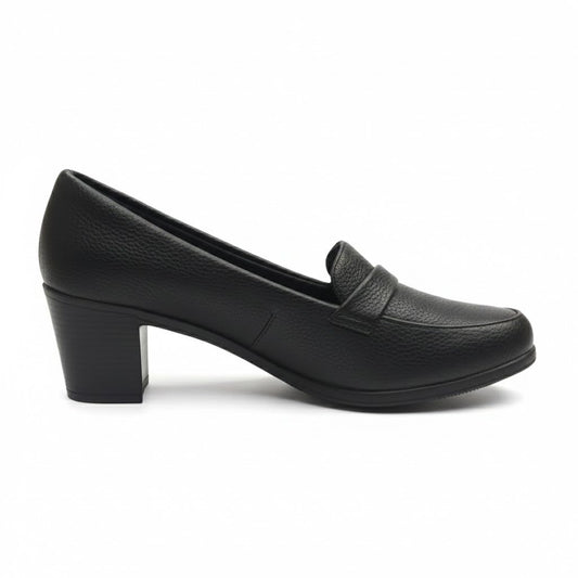 Elegant women's shoes with a comfortable heel and a classic touch - available in various colors and sizes