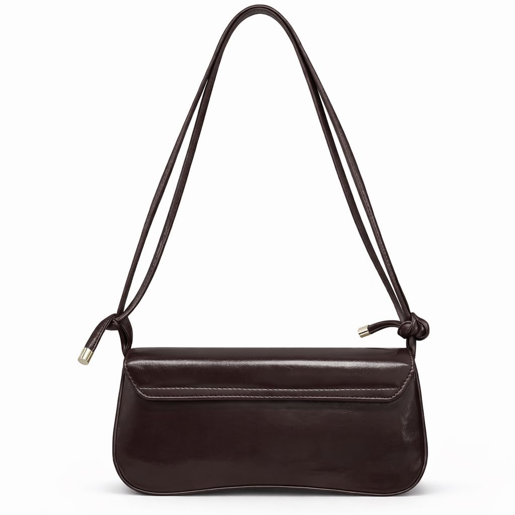 Small leather women’s handbag with a modern design and a long strap – suitable for evening events and everyday outings.