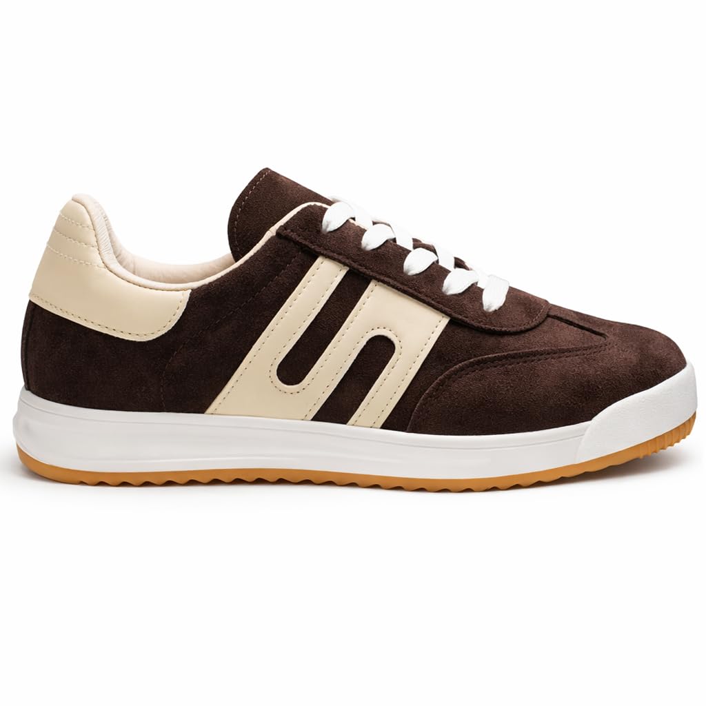 Women's casual athletic shoes with a comfortable and stylish sole - available in various colors and sizes