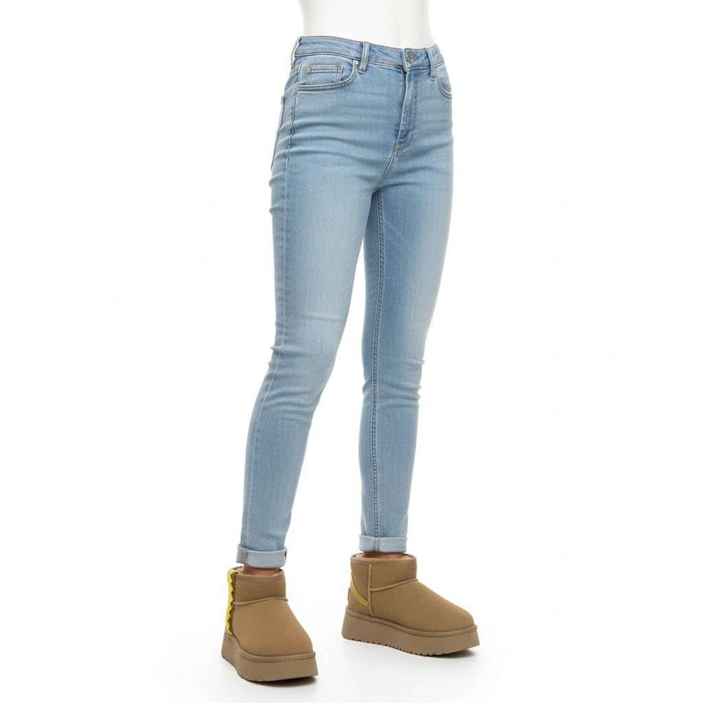 Comfortable and stylish women's lined winter boots - available in various sizes and colors