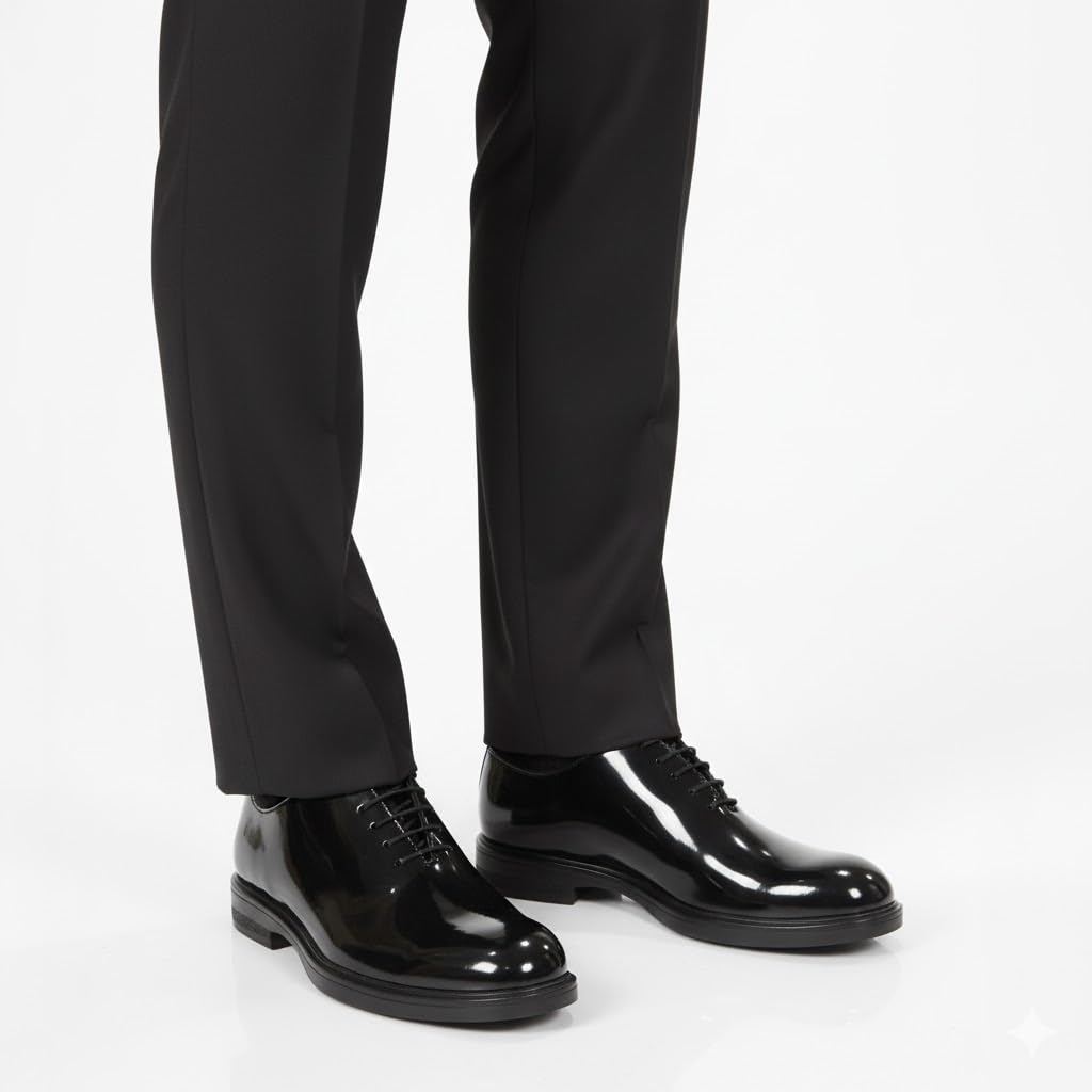 Men's patent leather shoes with laces and a non-slip rubber sole.