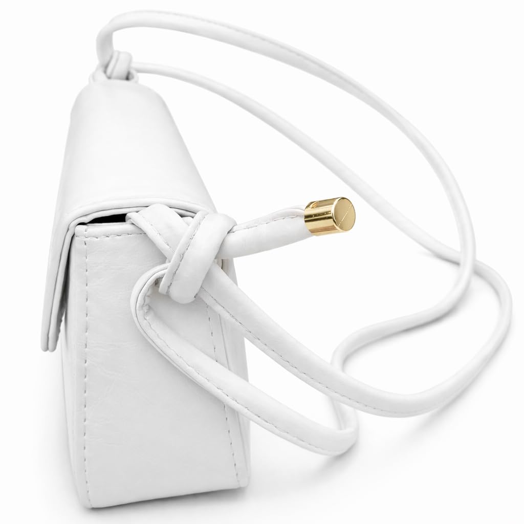 Small leather women’s handbag with a modern design and a long strap – suitable for evening events and everyday outings.