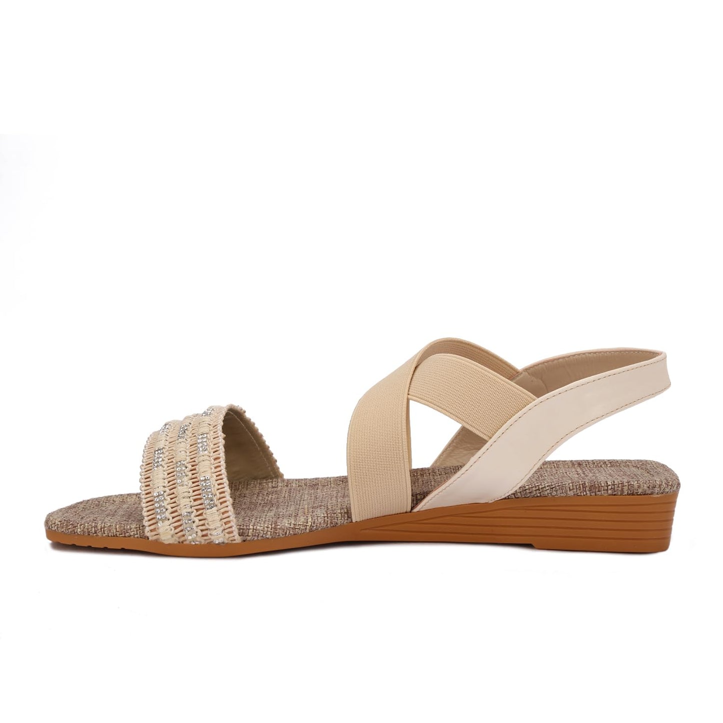 Elegant women's sandals with elastic straps and a design decorated with threads and beads.