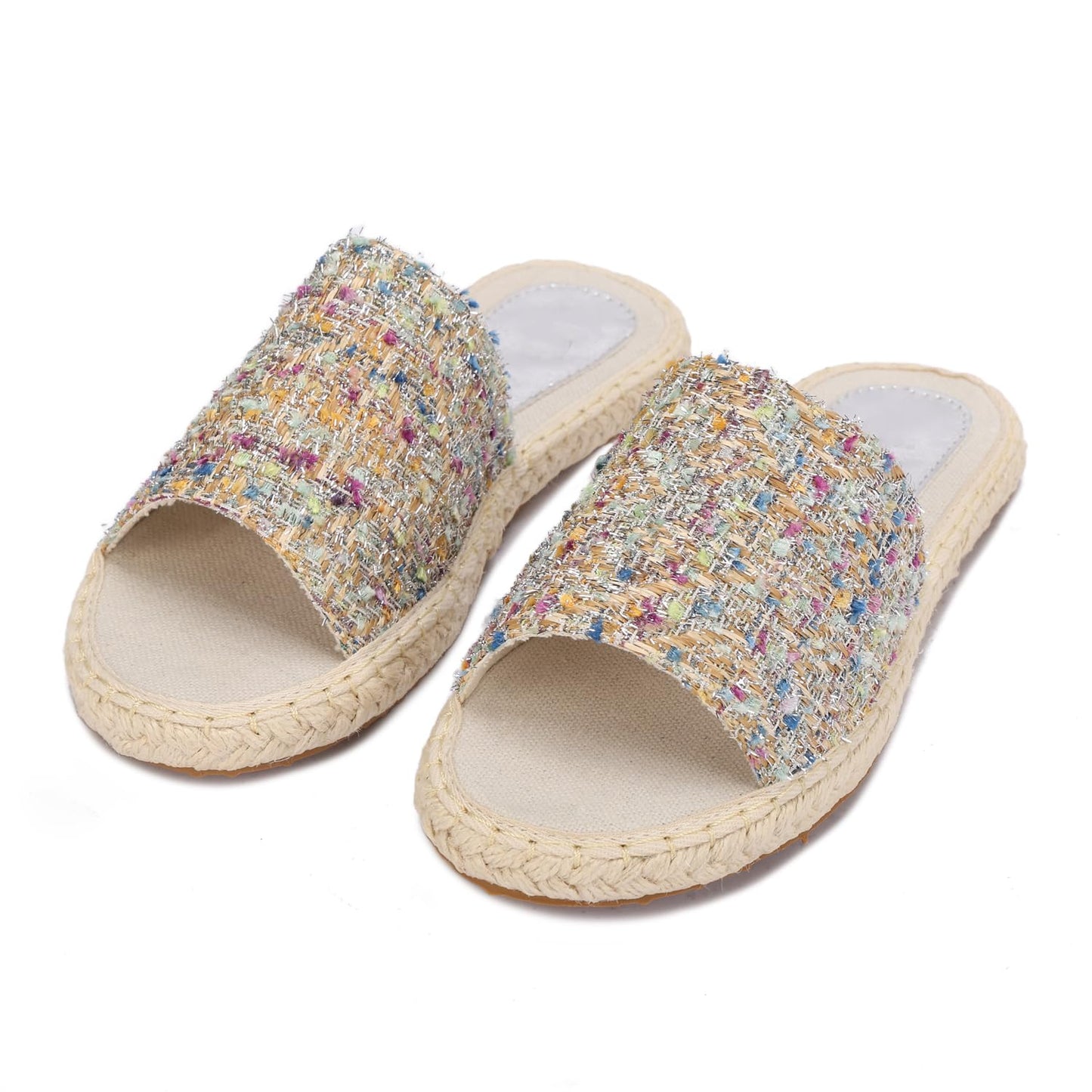 Women's summer slippers in straw material and colorful pattern – stylish casual design