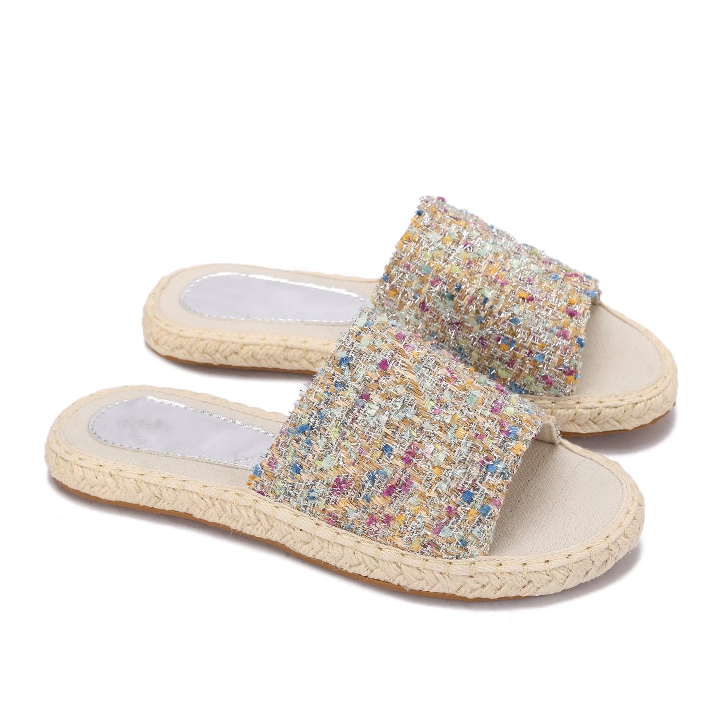 Women's summer slippers in straw material and colorful pattern – stylish casual design