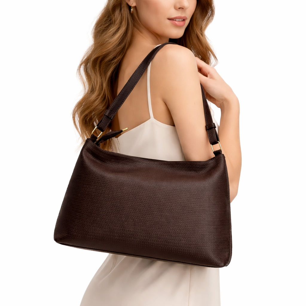 Stylish and practical women's shoulder bag - a modern women's bag for everyday use