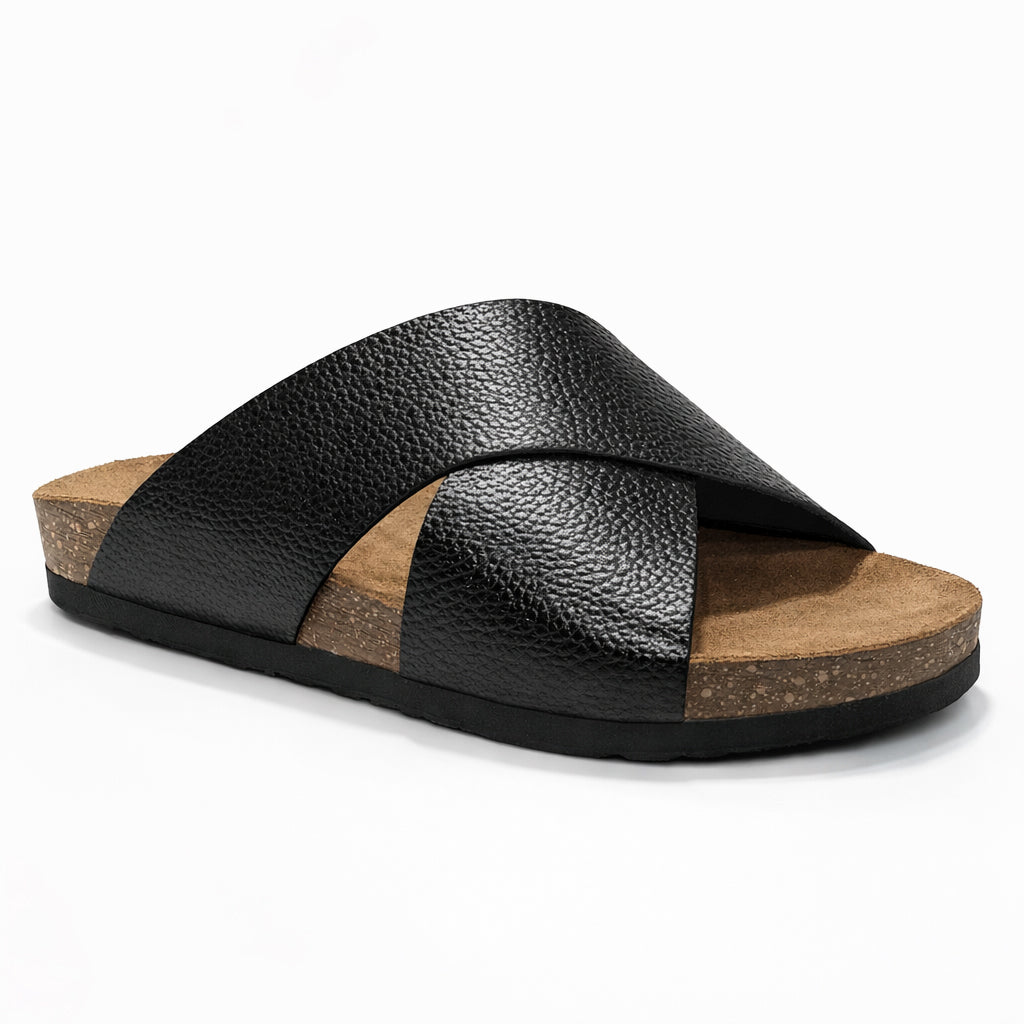 Stylish women's slippers with a modern design and comfortable cushioned sole – lightweight and ideal for everyday wear and summer trips – suitable for all occasions