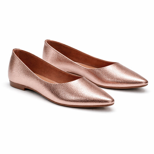 Stylish and comfortable women's ballet flats – classic design with a pointed toe and lightweight sole – suitable for work and everyday wear