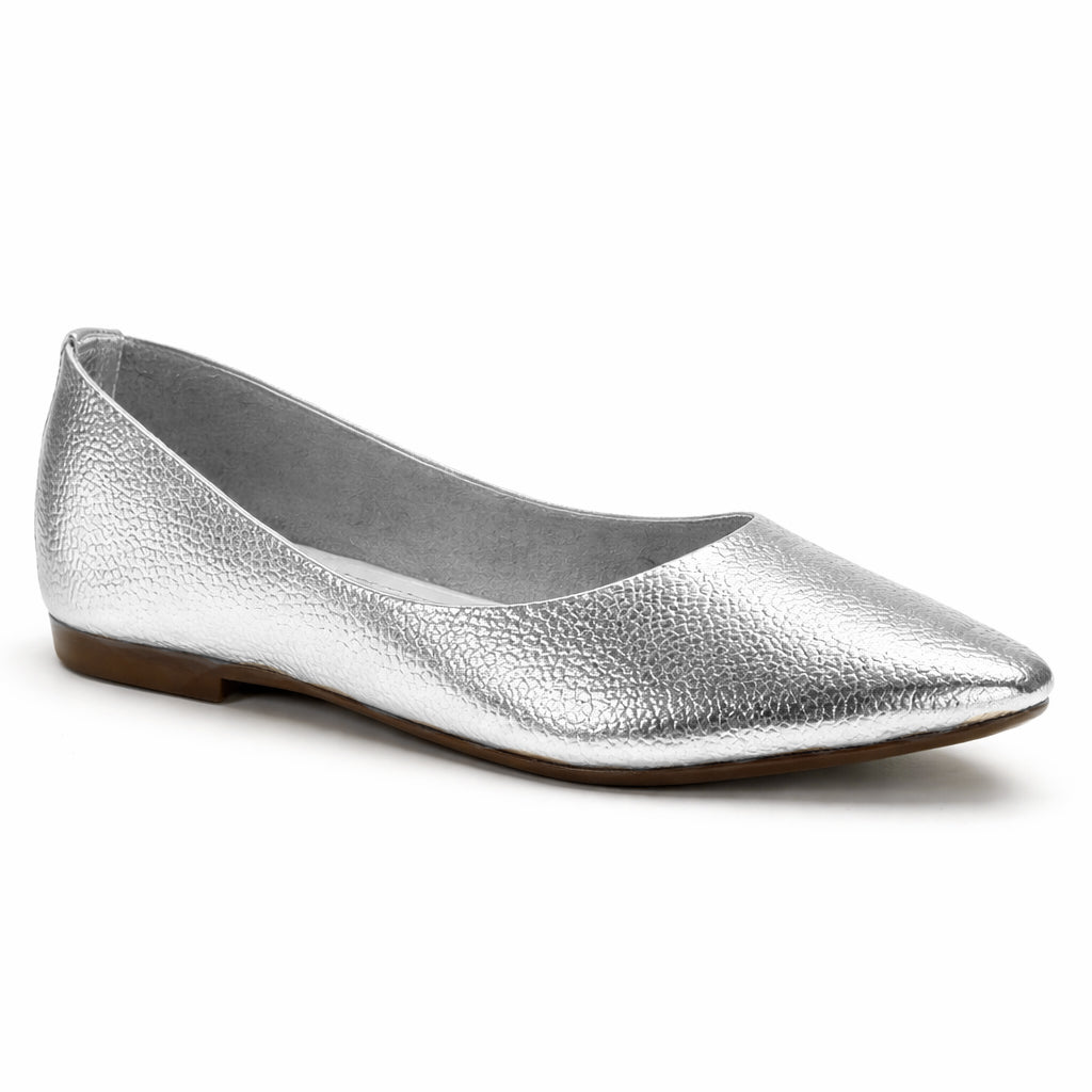 Stylish and comfortable women's ballet flats – classic design with a pointed toe and lightweight sole – suitable for work and everyday wear