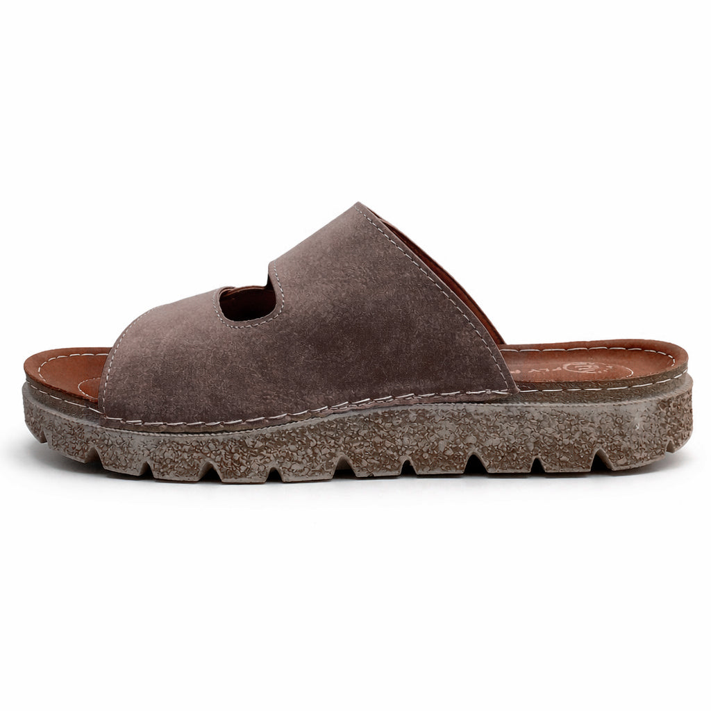 Comfortable men's slippers with a modern design – lightweight orthopedic sole with adjustable straps – suitable for everyday use indoors and outdoors