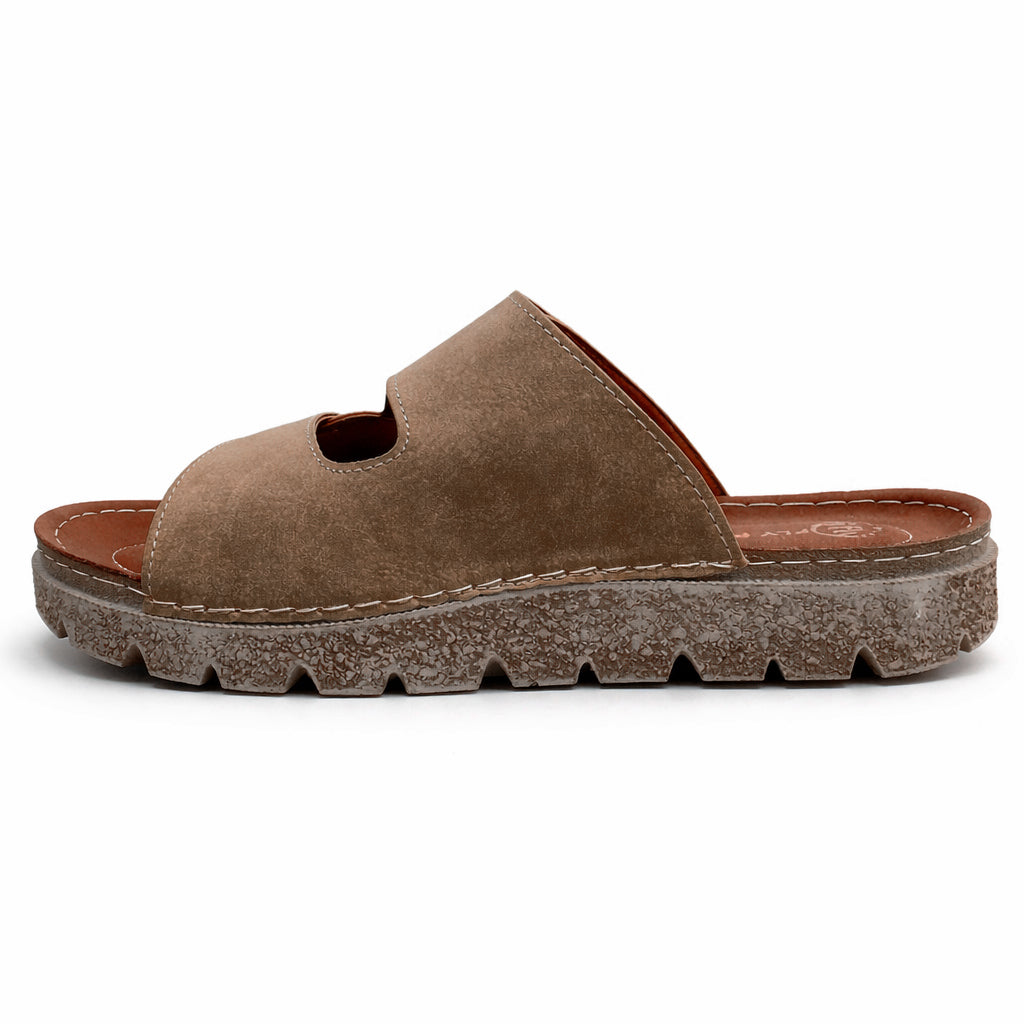 Comfortable men's slippers with a modern design – lightweight orthopedic sole with adjustable straps – suitable for everyday use indoors and outdoors