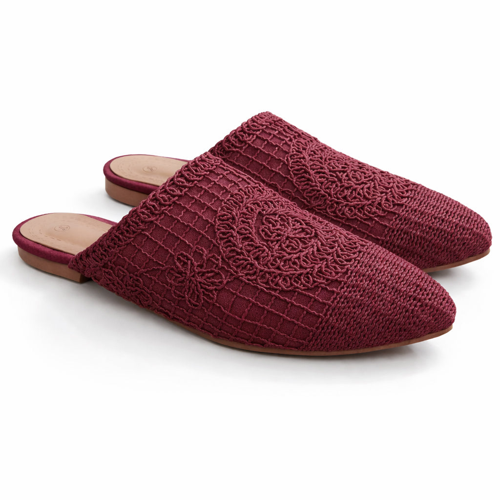 Women's slip-on shoes with a stylish lace design – comfortable and lightweight for everyday wear and special occasions – trendy pointed toe