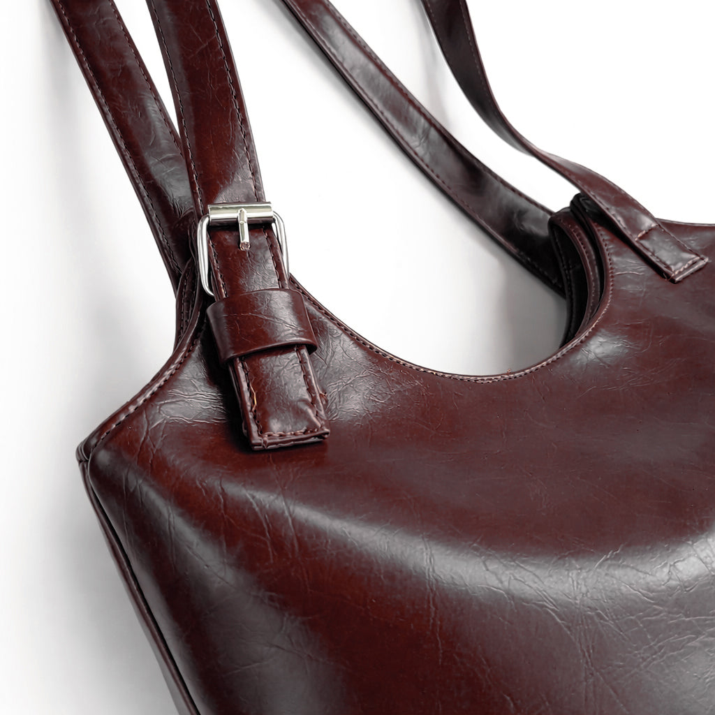 Stylish and practical women's shoulder bag - a modern women's bag for everyday use