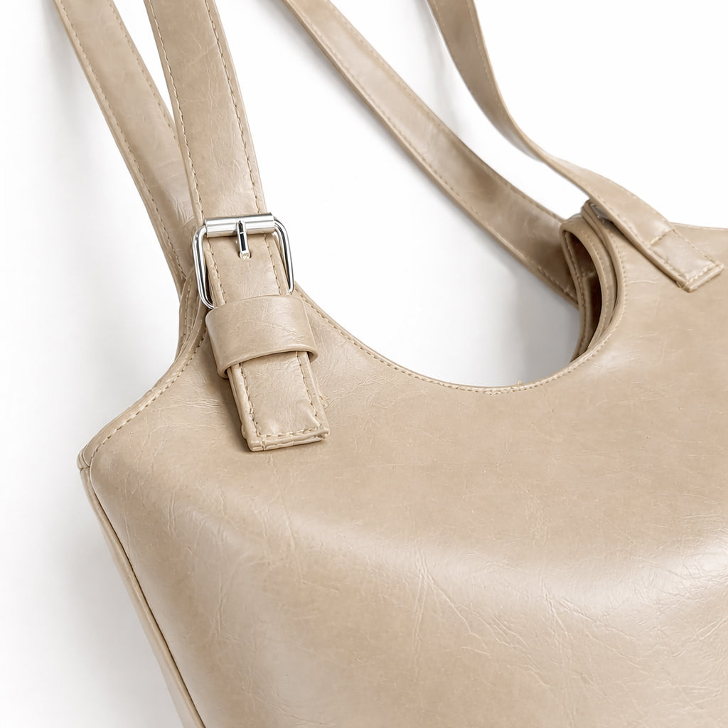 Stylish and practical women's shoulder bag - a modern women's bag for everyday use