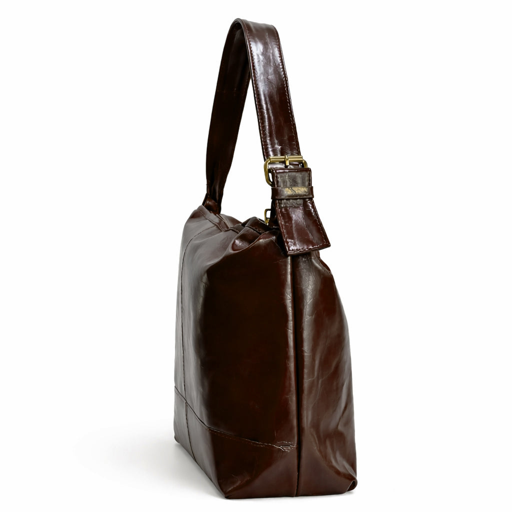 Stylish and practical women's shoulder bag - a modern women's bag for everyday use
