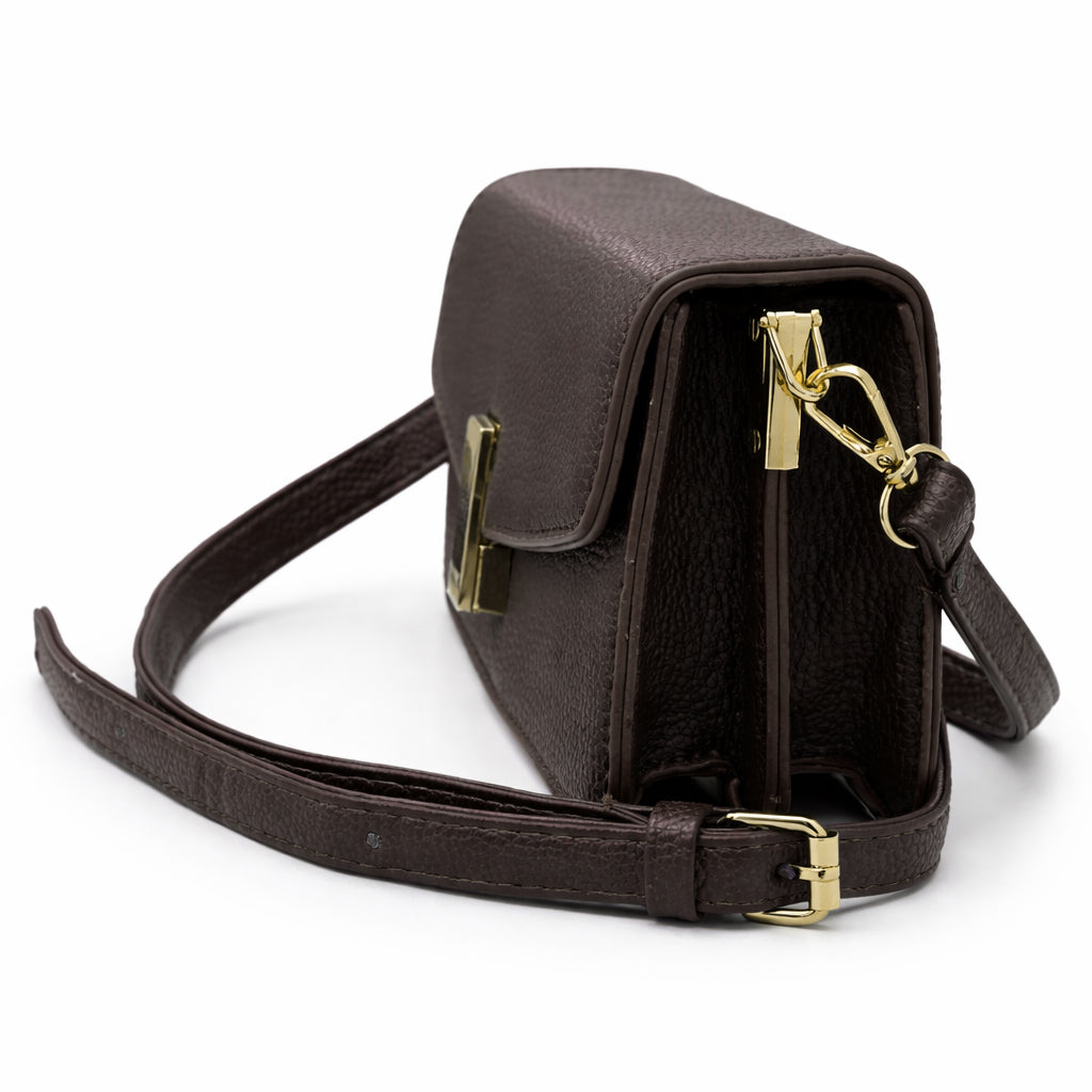 Elegant women's crossbody bag in pebbled leather - small handbag with internal zipper divider, suitable for occasions and travel