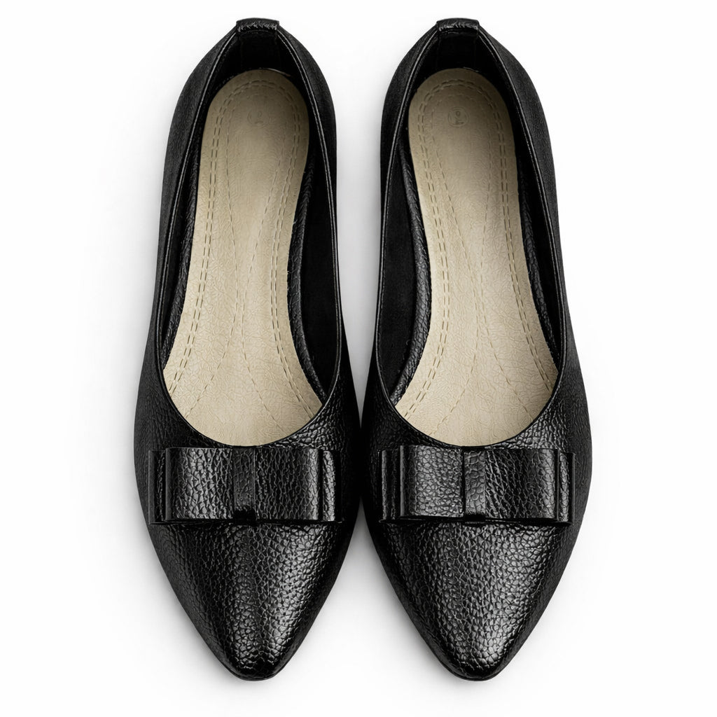 Stylish and comfortable women's ballet flats – classic design with a pointed toe and lightweight sole – suitable for work and everyday wear
